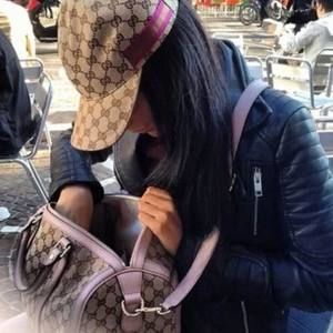 Meet your Posher, Genta